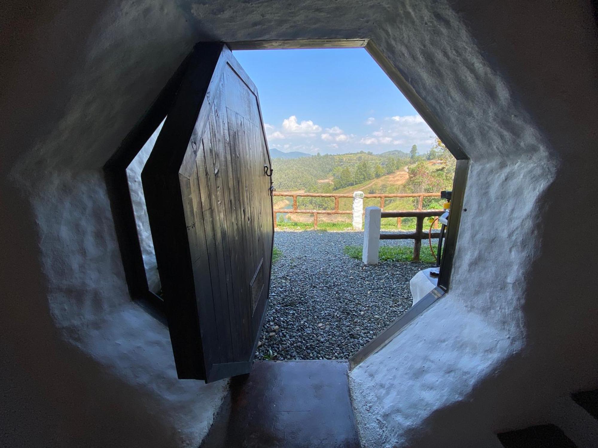 Hobbit Hotel Ecolodge- Guatape Exterior photo