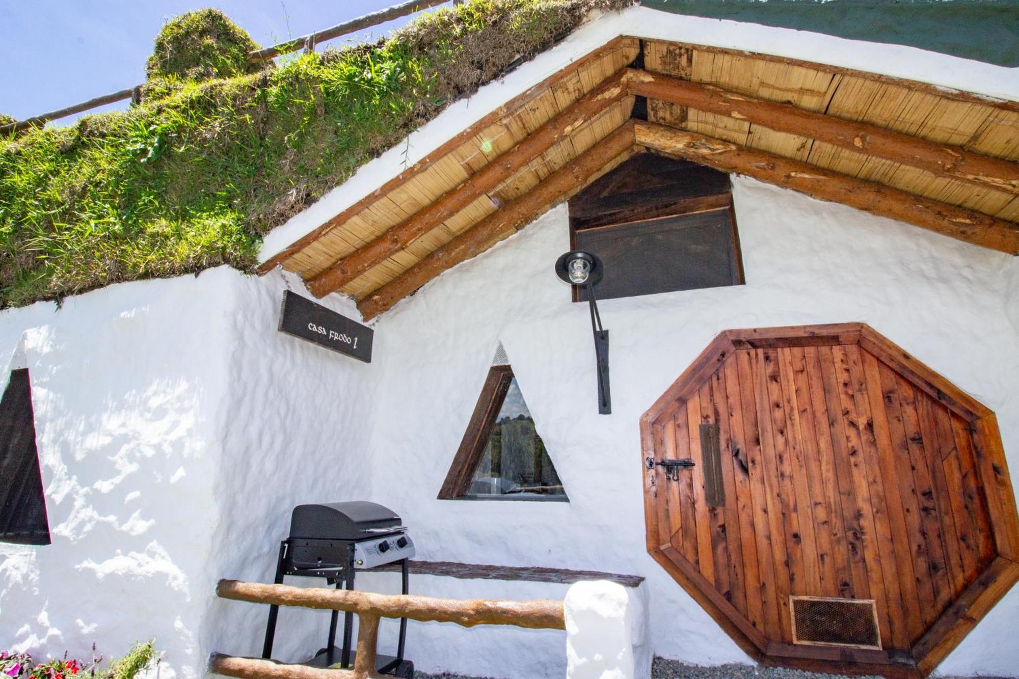 Hobbit Hotel Ecolodge- Guatape Exterior photo